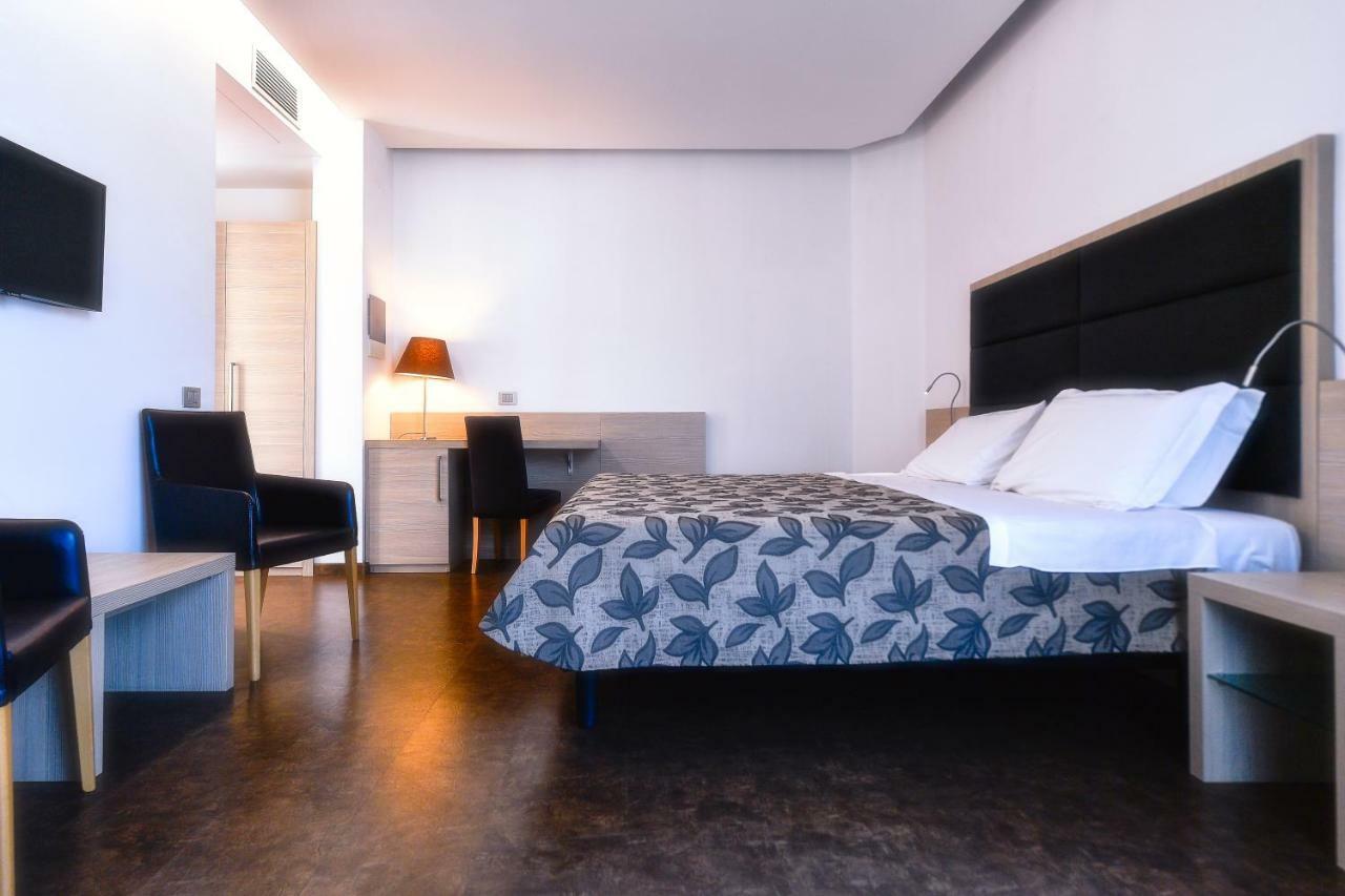 אבנו טרמה Park Hotel Terme מראה חיצוני תמונה